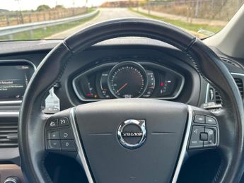 Volvo V40 Cross Country 1.5 T3 Nav Plus Auto Euro 6 (s/s) 5dr