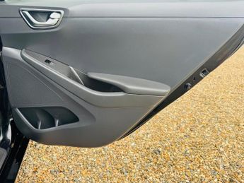 Hyundai IONIQ 38.3kWh Premium Auto 5dr