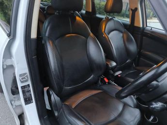 MINI Countryman 1.6 Cooper Euro 5 (s/s) 5dr