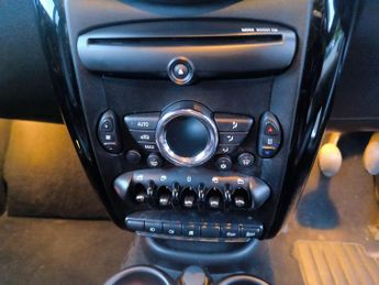 MINI Countryman 1.6 Cooper Euro 5 (s/s) 5dr