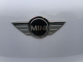 MINI Countryman 1.6 Cooper Euro 5 (s/s) 5dr