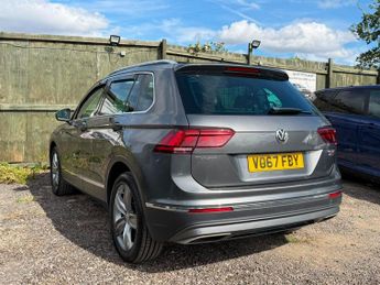 Volkswagen Tiguan 2.0 BiTDI SEL DSG 4Motion Euro 6 (s/s) 5dr