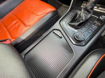 Volkswagen Tiguan 2.0 BiTDI SEL DSG 4Motion Euro 6 (s/s) 5dr