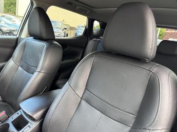 Nissan Qashqai 1.6 dCi Tekna XTRON 2WD Euro 5 (s/s) 5dr
