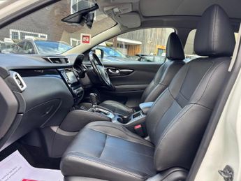 Nissan Qashqai 1.6 dCi Tekna XTRON 2WD Euro 5 (s/s) 5dr