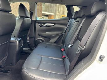Nissan Qashqai 1.6 dCi Tekna XTRON 2WD Euro 5 (s/s) 5dr