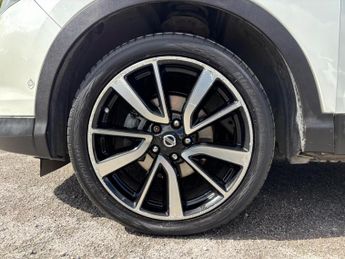 Nissan Qashqai 1.6 dCi Tekna XTRON 2WD Euro 5 (s/s) 5dr