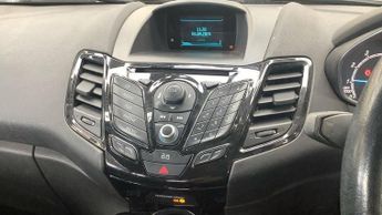 Ford Fiesta 1.0 Zetec Euro 5 (s/s) 5dr