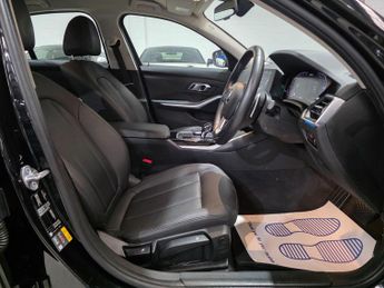BMW 3 Series 2.0 330e 12kWh SE Pro Auto Euro 6 (s/s) 4dr