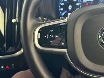 Volvo V60 2.0 B3 MHEV Plus DCT Auto Euro 6 (s/s) 5dr