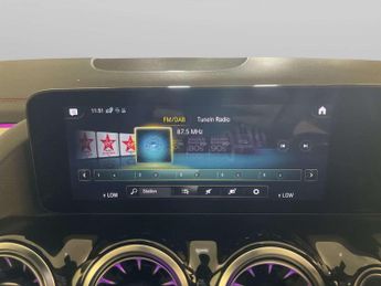 Mercedes-Benz EQA EQA 250 66.5kWh AMG Line SUV 5dr Electric Auto (190 ps)