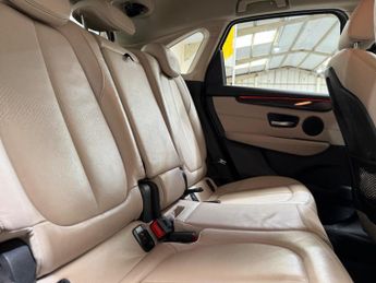 BMW 2 Series Active Tourer 2.0 218d Luxury Auto Euro 6 (s/s) 5dr