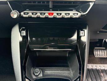 Peugeot 2008 1.2 PureTech Allure EAT Euro 6 (s/s) 5dr