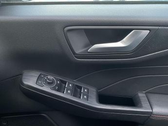 Ford Kuga ST-LINE X PHEV CVT