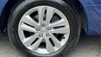 Peugeot Traveller 2.0 BlueHDi Allure Long MPV 5dr Diesel EAT8 LWB Euro 6 (s/s) (18