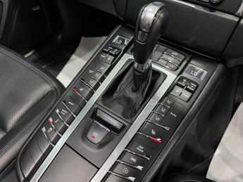 Porsche Macan 3.0 TD V6 S PDK 4WD Euro 6 (s/s) 5dr