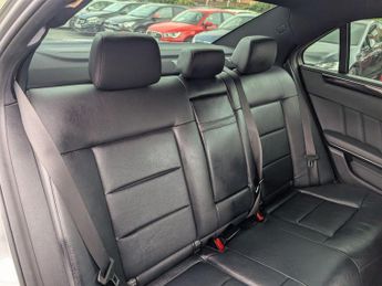 Mercedes-Benz E Class 3.0 E350 CDI V6 BlueEfficiency Sport G-Tronic+ Euro 5 (s/s) 4dr