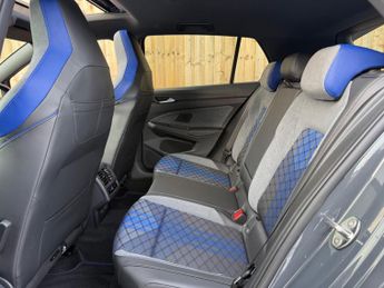 Volkswagen Golf 2.0 TSI R Black Edition DSG 4Motion Euro 6 (s/s) 5dr