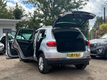 Volkswagen Tiguan 2.0 TDI BlueMotion Tech Match DSG 4WD Euro 5 (s/s) 5dr