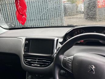 Peugeot 208 1.2 VTi Active Euro 5 5dr
