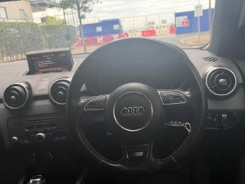 Audi A1 1.4 TFSI S line Sportback S Tronic Euro 5 (s/s) 5dr