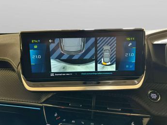 Peugeot E-2008 50kWh GT SUV 5dr Electric Auto (136 ps)