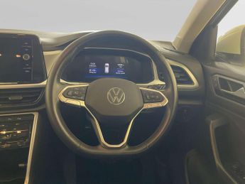 Volkswagen T-Roc 1.5 TSI Life SUV 5dr Petrol DSG Euro 6 (s/s) (150 ps)