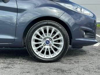 Ford Fiesta 1.6 Titanium Powershift Euro 5 5dr