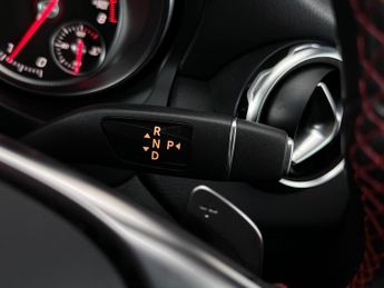 Mercedes-Benz GLA 1.6 GLA200 AMG Line (Premium) SUV 5dr Petrol 7G-DCT Euro 6 (s/s)