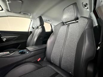 Peugeot 3008 1.2 PureTech Allure SUV 5dr Petrol EAT Euro 6 (s/s) (130 ps)