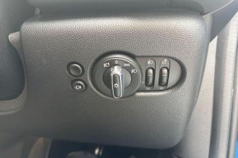 MINI Hatch 1.5 Cooper Exclusive Steptronic Euro 6 (s/s) 3dr
