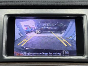 Jaguar XF 2.2d Luxury Auto Euro 5 (s/s) 4dr