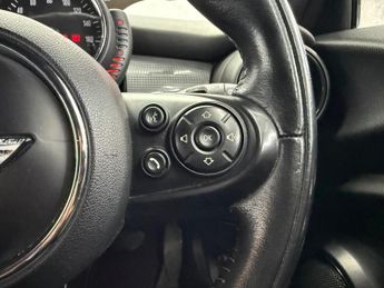 MINI Hatch 1.5 Cooper D Auto Euro 6 (s/s) 3dr