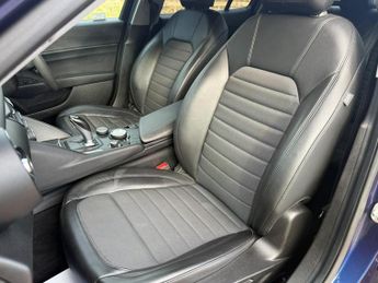 Alfa Romeo Giulia 2.2 TD Tecnica Auto Euro 6 (s/s) 4dr