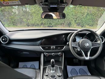 Alfa Romeo Giulia 2.2 TD Tecnica Auto Euro 6 (s/s) 4dr