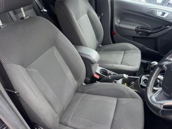Ford Fiesta 1.0T EcoBoost Titanium Euro 6 (s/s) 5dr