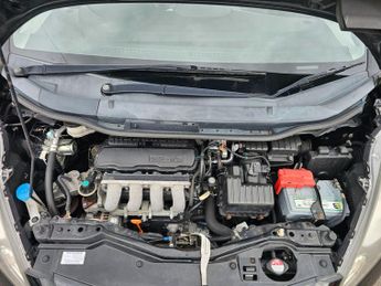 Honda Jazz 1.4 i-VTEC ES Hatchback 5dr Petrol i SHIFT Euro 5 (99 ps)