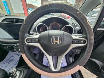 Honda Jazz 1.4 i-VTEC ES Hatchback 5dr Petrol i SHIFT Euro 5 (99 ps)