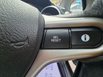 Honda Jazz 1.4 i-VTEC ES Hatchback 5dr Petrol i SHIFT Euro 5 (99 ps)