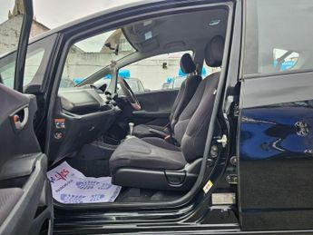 Honda Jazz 1.4 i-VTEC ES Hatchback 5dr Petrol i SHIFT Euro 5 (99 ps)