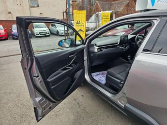 Toyota C-HR 1.8 VVT-h Dynamic SUV 5dr Petrol Hybrid CVT Euro 6 (s/s) (122 ps