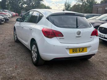 Vauxhall Astra 1.7 CDTi ecoFLEX Exclusiv Euro 5 5dr