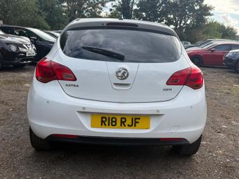 Vauxhall Astra 1.7 CDTi ecoFLEX Exclusiv Euro 5 5dr
