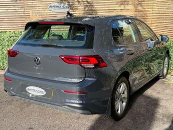 VOLKSWAGEN GOLF 1.0 eTSI MHEV Life Hatchback 5dr Petrol Hybrid DSG Euro 6 (s/s) 