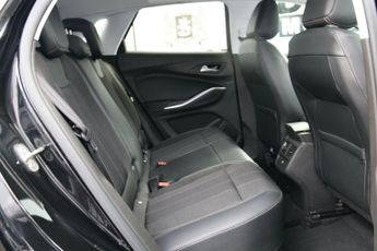 Vauxhall Grandland 1.6 14.2kWh GS Line SUV 5dr Petrol Plug-in Hybrid Auto Euro 6 (s