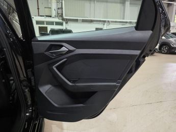 Audi A1 1.0 TFSI 30 S line Sportback S Tronic Euro 6 (s/s) 5dr