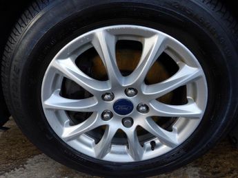 FORD MONDEO 2.0 TDCi Zetec Hatchback 5dr Diesel Manual Euro 6 (s/s) (150 ps)