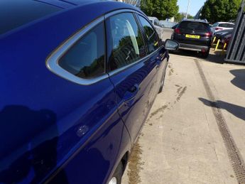 FORD MONDEO 2.0 TDCi Zetec Hatchback 5dr Diesel Manual Euro 6 (s/s) (150 ps)