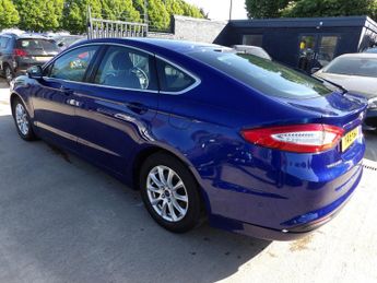 FORD MONDEO 2.0 TDCi Zetec Hatchback 5dr Diesel Manual Euro 6 (s/s) (150 ps)