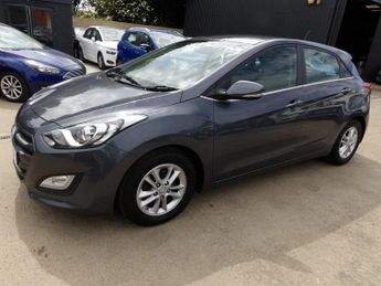 HYUNDAI I30 1.6 CRDi Blue Drive SE Nav Hatchback 5dr Diesel Manual Euro 6 (s